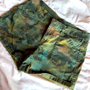 Tropical Camouflage Women's Shorts